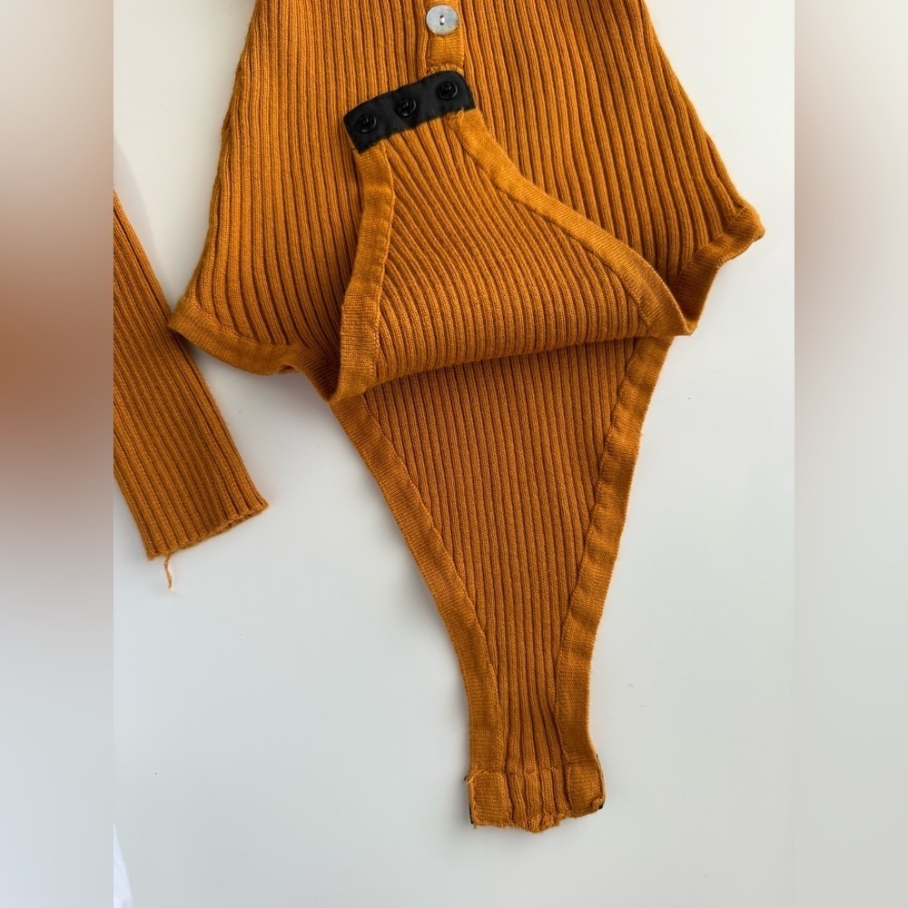 NWOT Fashion Nova Hazel Ribbed Mustard Bodysuit - Size XS - Picture 3 of 10